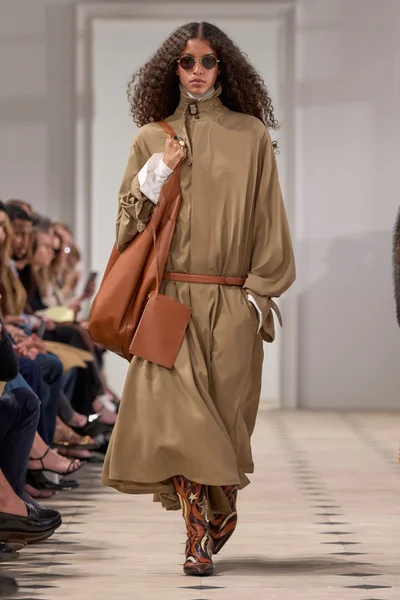 Look 33